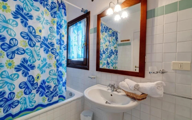 Charming Small Villa Bella Villetta Sleeps 4 no Pool