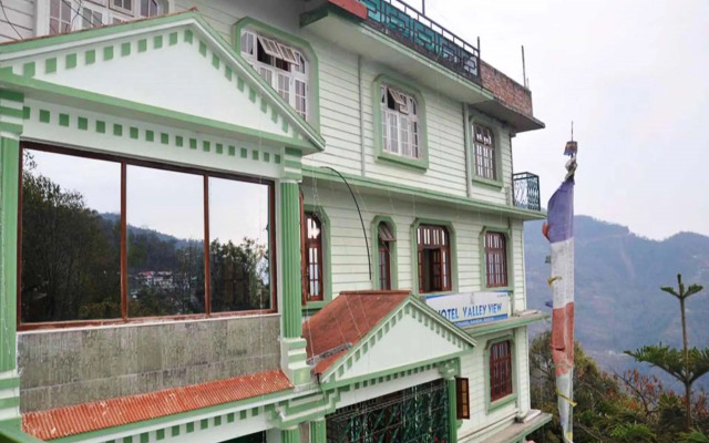 OYO 28589 Hotel Valley View