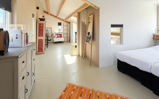 -person Dune House in Egmond