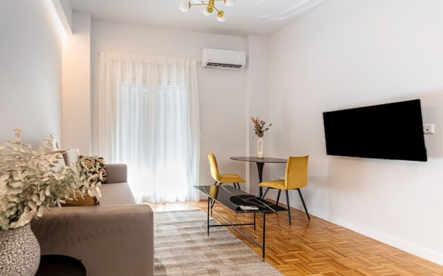Phaedrus Living Luxury Flat Panormou