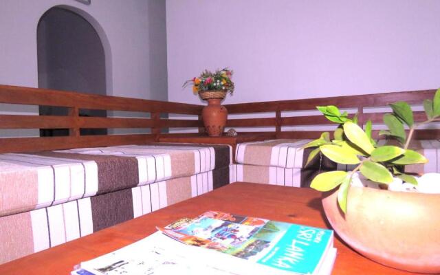 Pathum Family Home
