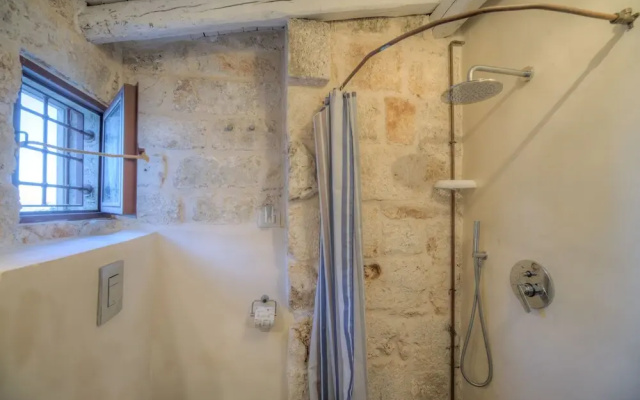 La Lamia 1864 Ostuni by Typney