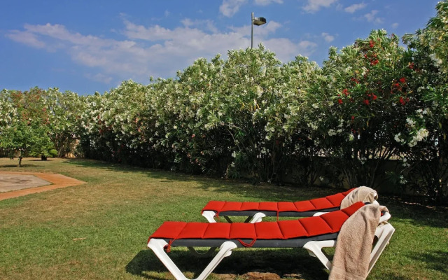 Delux Villa in Vilacolum With Swimming Pool