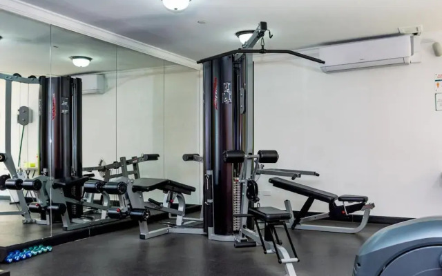 2BR Duplex Palmaruba Condos w Great Location
