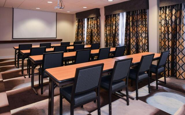Hampton Inn & Suites Denver-Speer Boulevard