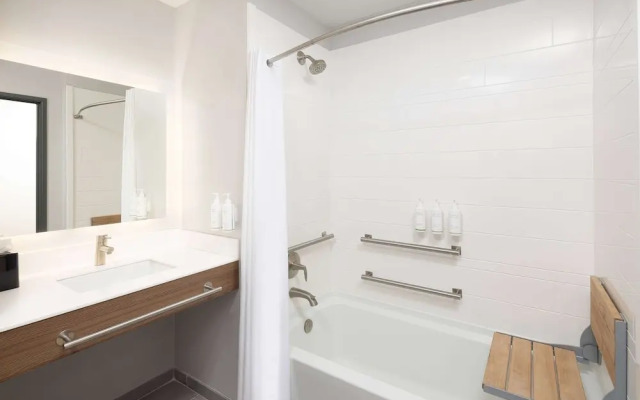 Microtel Inn & Suites By Wyndham Macedon