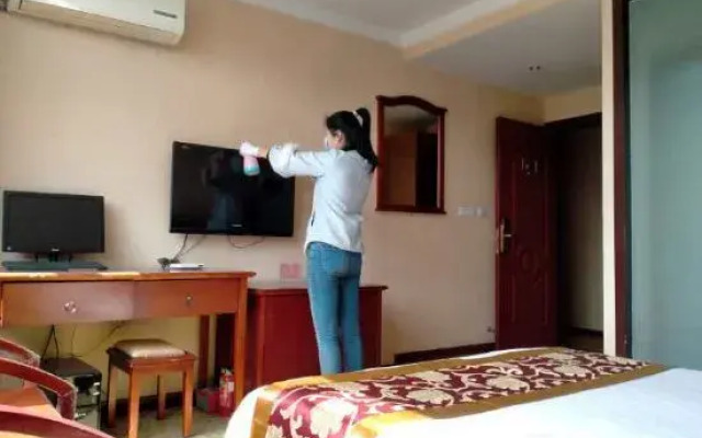 Tianyi Holiday Hotel