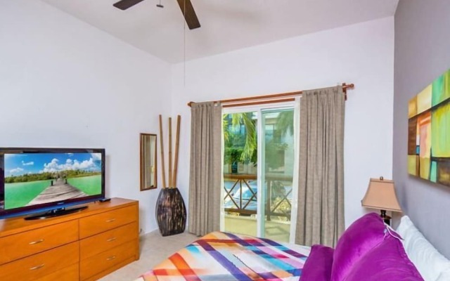 Las Olas family Townhome Apartments