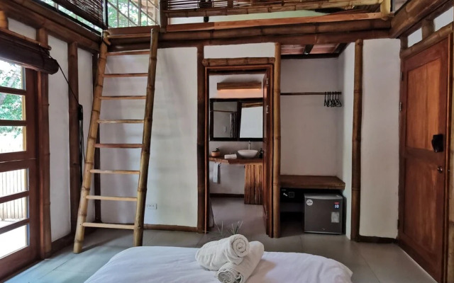 Bamboo Surf House - Hostel