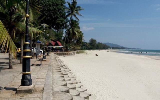 OYO 90818 Cemara Puri Resort & Spa