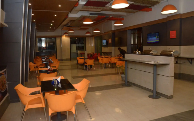 Max Hotels Prayagraj