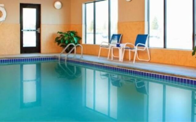 Comfort Inn Minot Area