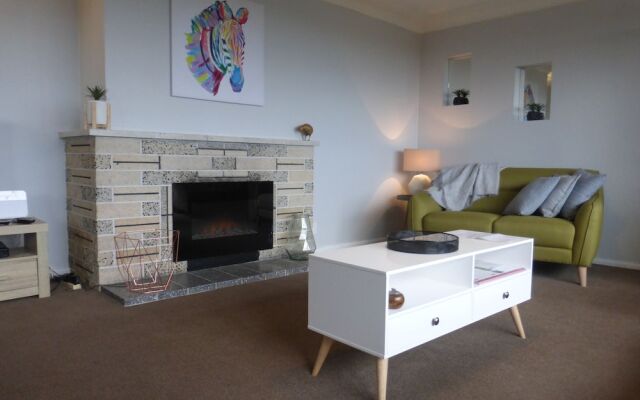 Oamaru Holiday Homes Largo House