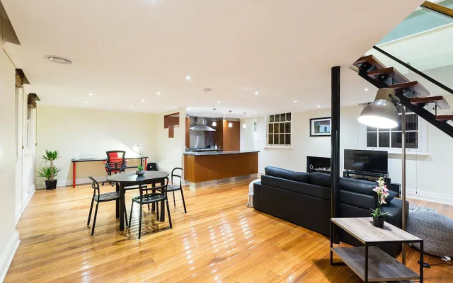 HELENA, 2BDR Fitzroy House