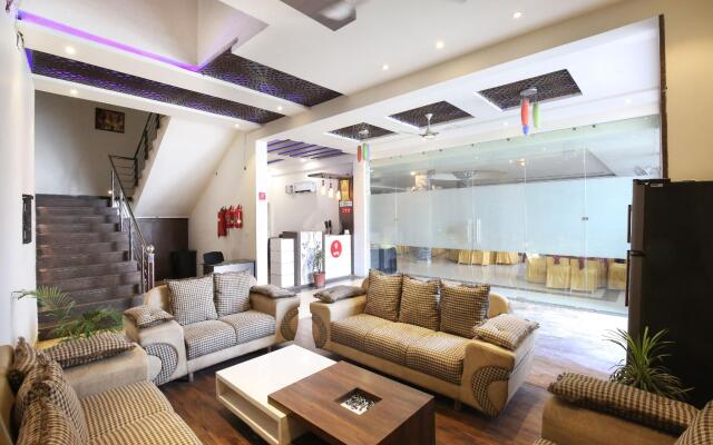 OYO 1662 Hotel Behl Regency