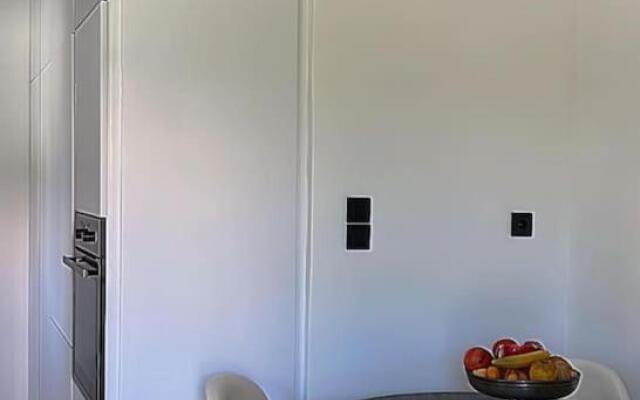 no.21house. Α Beach house in Rio,Patras