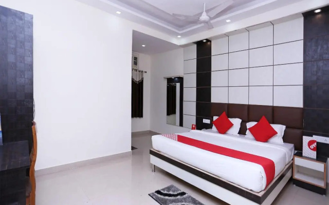 Laxmi Sadan Hotel