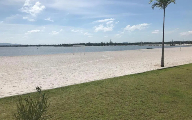 Golden Lake Residence bl3 106