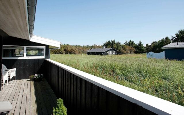 Adorable Holiday Home in Løkken With Whirlpool