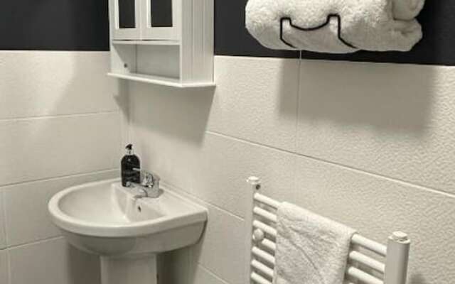 Modern 2 Bed Near Turf Moor Football Stadium