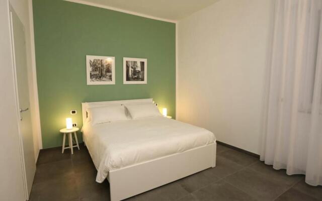 Delia Rooms & Gallery