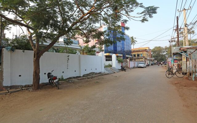 OYO 26496 Hotel Sands Bay