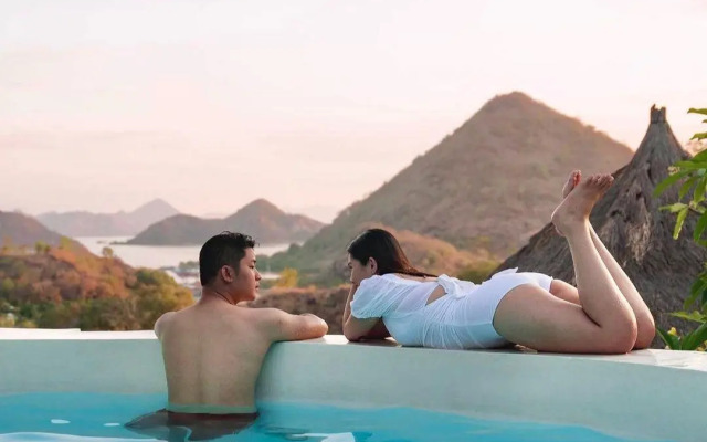 Mohini Komodo Resort