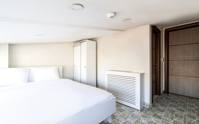 Comfortable Flat With View in Beyoglu