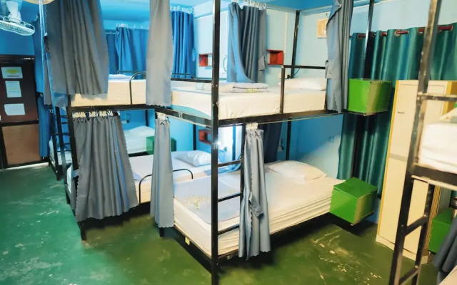 Ruby Riverside Hotel & Hostel