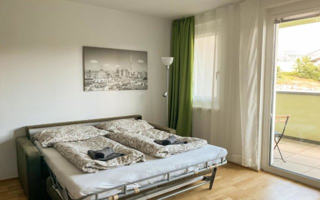 Vienna City and SPA - Modern Apartments next to Therme Wien & 15 Minutes to the City Center