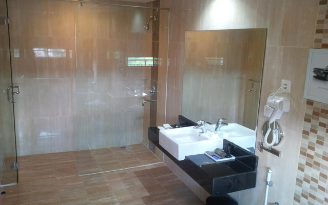 Ijen Suites Hotel