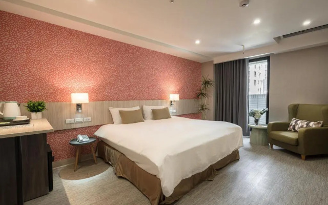 COMMA Boutique Hotel