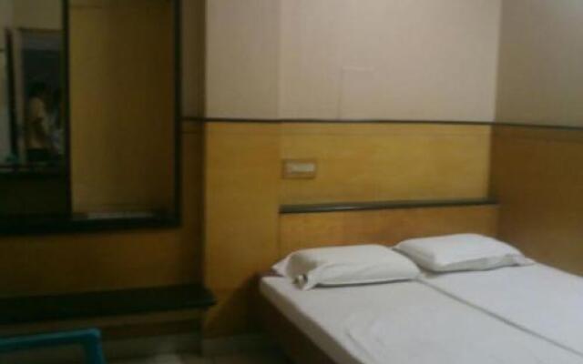 Dolphin Hotel