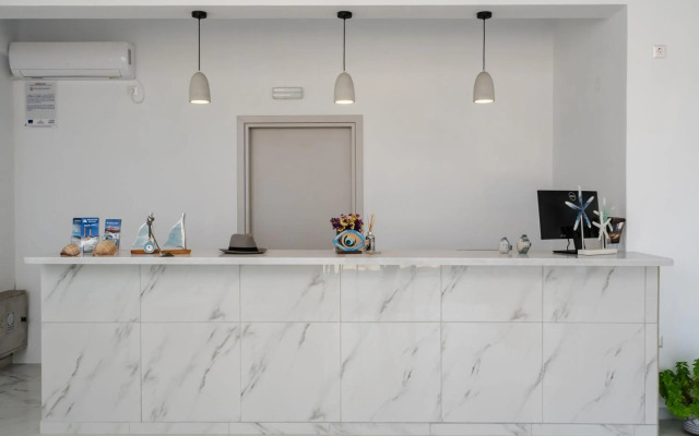 Evripus Suites Hotel