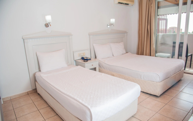 Grand Bahama Beach Hotel