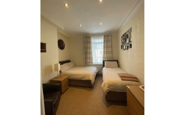 Aabba Guest House