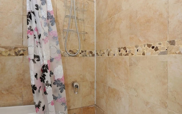 Charming 2BR Apartment Near Times Square