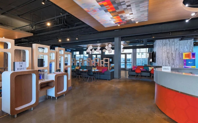 Aloft Waco Downtown