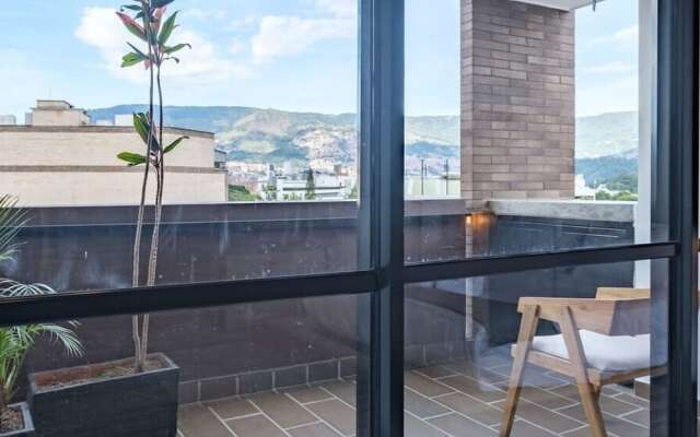 w Beautiful Loft With Balcony in Laureles