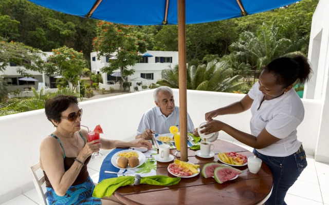 Green9 Hotel & Beach Resort Same