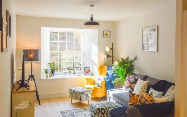 1 Bedroom Flat in Historic Building