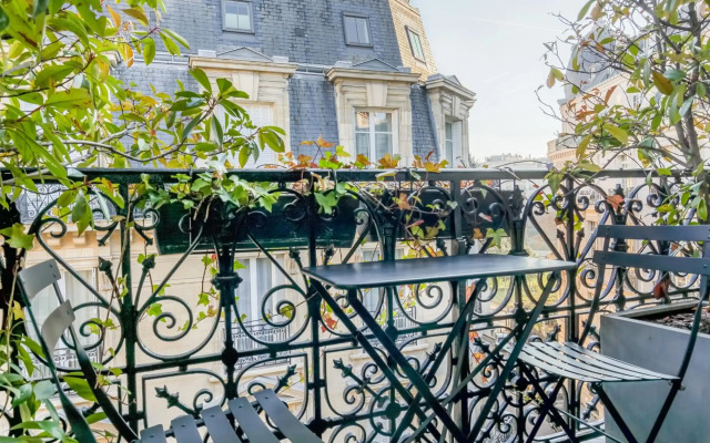 Chalgrin Boutique Hotel