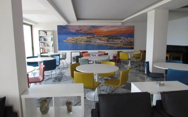 Archipelagos Hotel