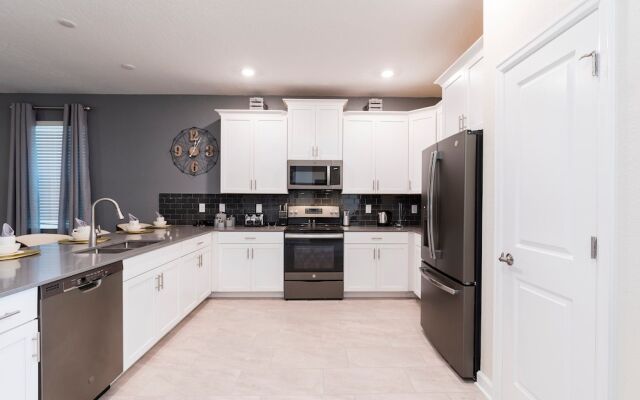 Family Reunion 10br Villa Pool/spa Near Disney!