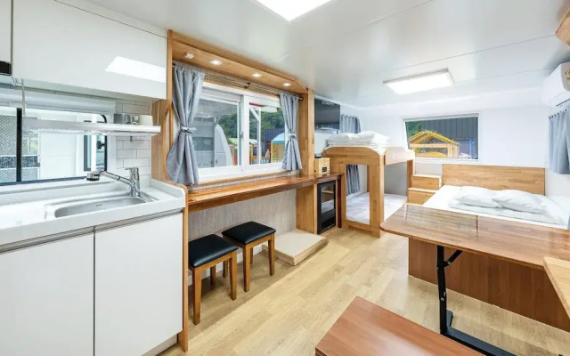 Pocheon Hanadulset pet Caravan