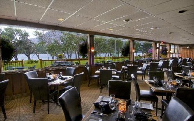 Waterton Glacier Suites