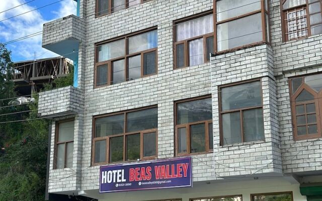 Hotel Beas Valley