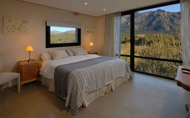 Luxurious Residence In Arelauquen AG9