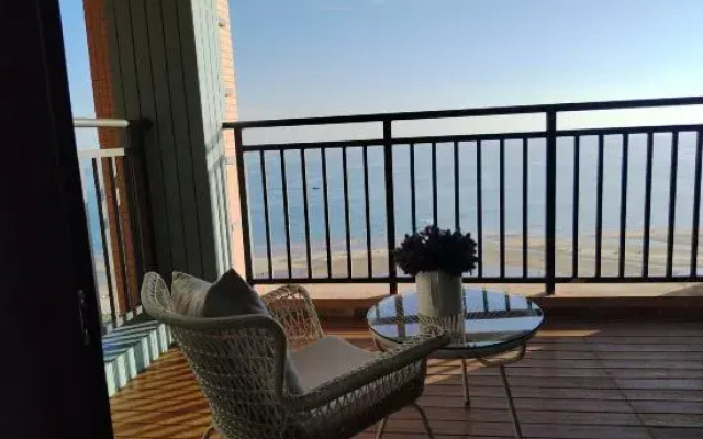 Beihai Haiju Inn