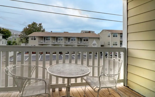 Waves Oceanfront Resort